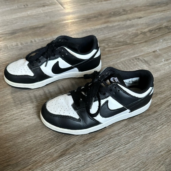 Nike Panda dunks. Perfect condition - Picture 1 of 4